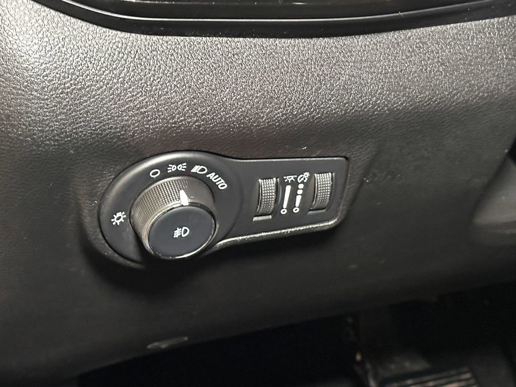 Certified 2024 Jeep Compass Trailhawk AWD/4WD image 26
