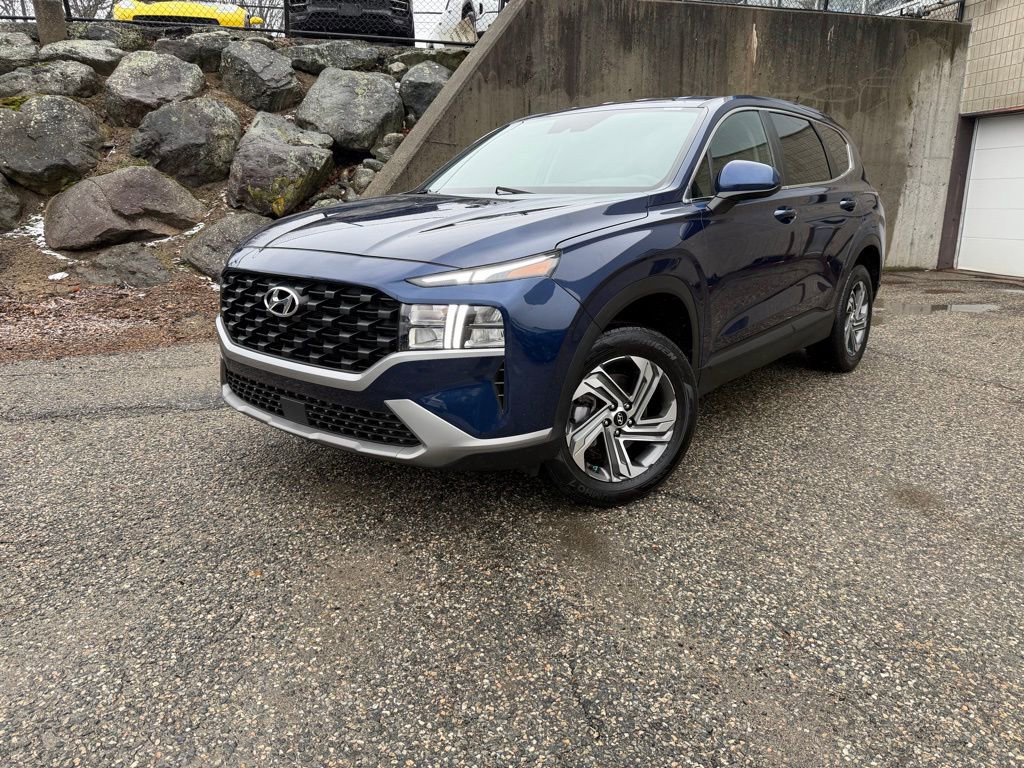 Used 2023 Hyundai Santa Fe SE image 1