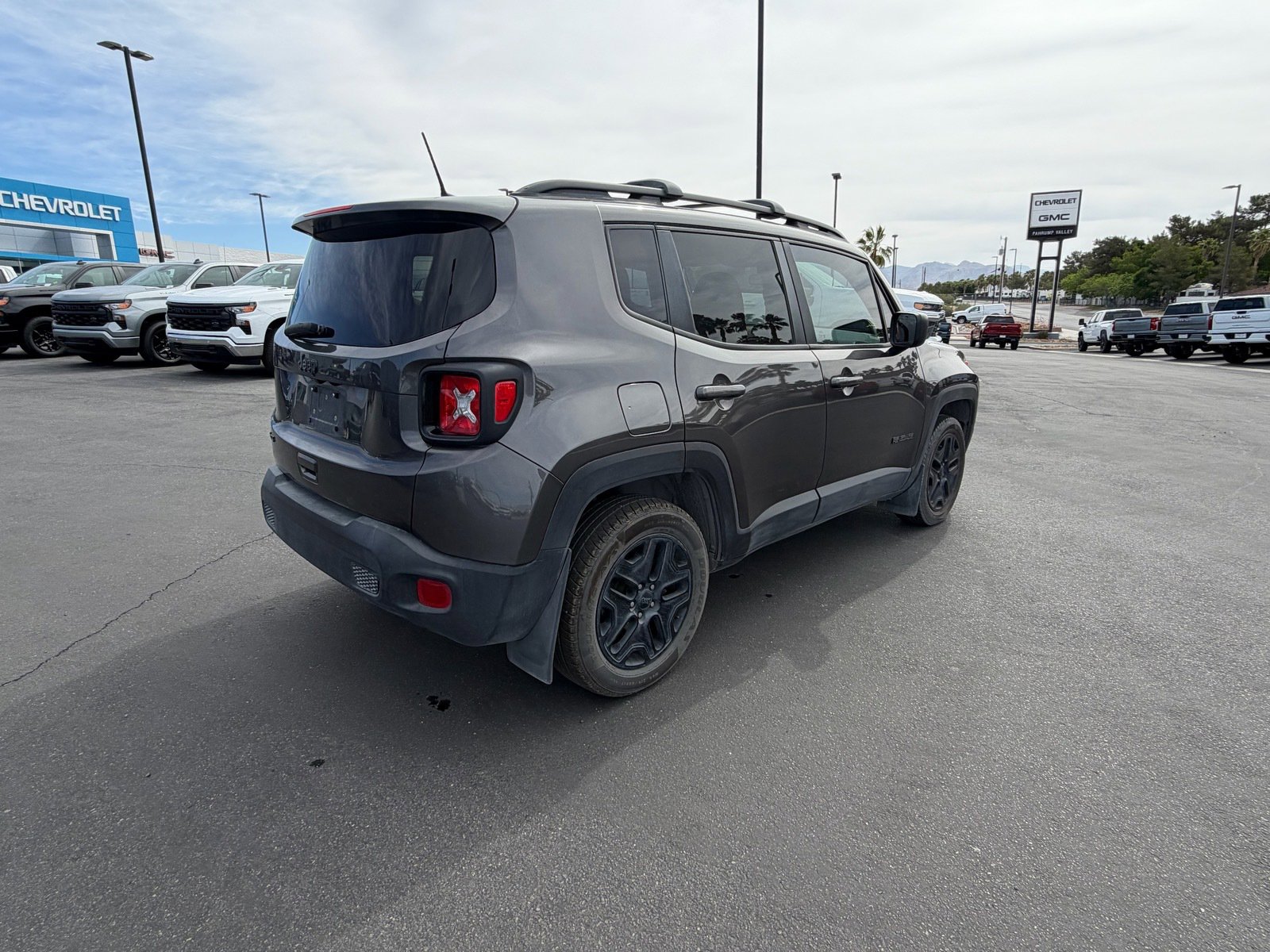 Used 2020 Jeep Renegade Sport AWD/4WD image 3