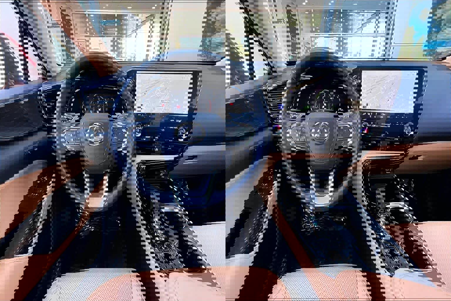 Used 2024 Lexus NX 350 AWD w/ Vision Package image 6