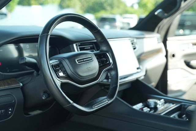 Used 2023 Jeep Grand Wagoneer Series II AWD/4WD image 30