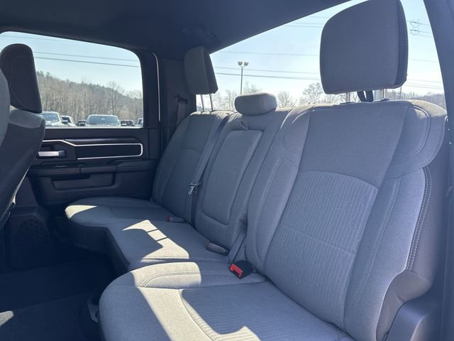 Used 2024 RAM 3500 Big Horn AWD/4WD image 25