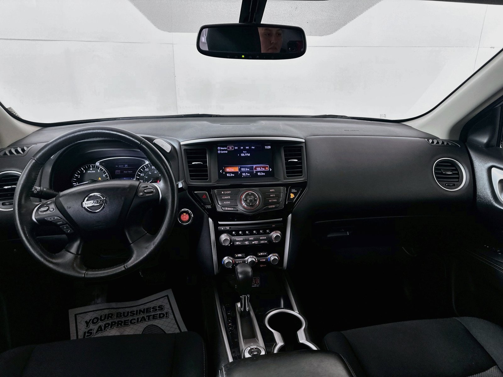 Used 2018 Nissan Pathfinder SV AWD/4WD image 20