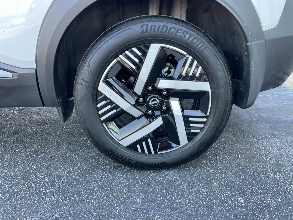 Certified 2025 Nissan Kicks SV w/ SV Premium Package image 26