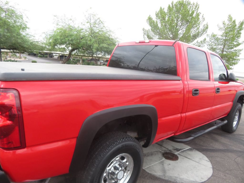 Used 2006 Chevrolet Silverado 2500 LT w/ Heavy-Duty Power Package AWD/4WD image 10