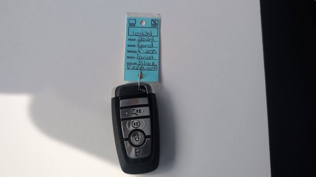Used 2024 Ford F250 Lariat w/ Sport Appearance Package image 30