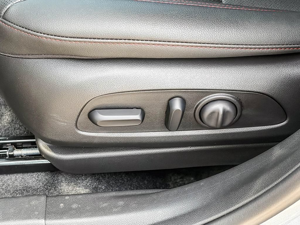 Used 2026 Chevrolet Trax RS FWD image 46