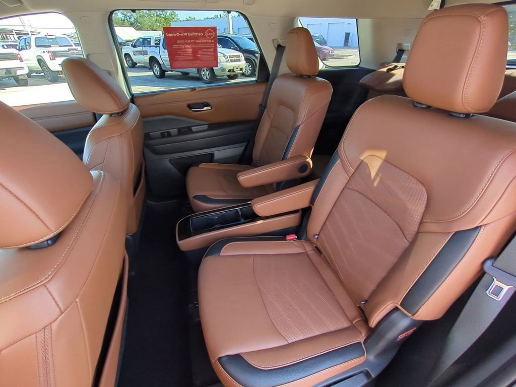 Certified 2024 Nissan Pathfinder Platinum image 14