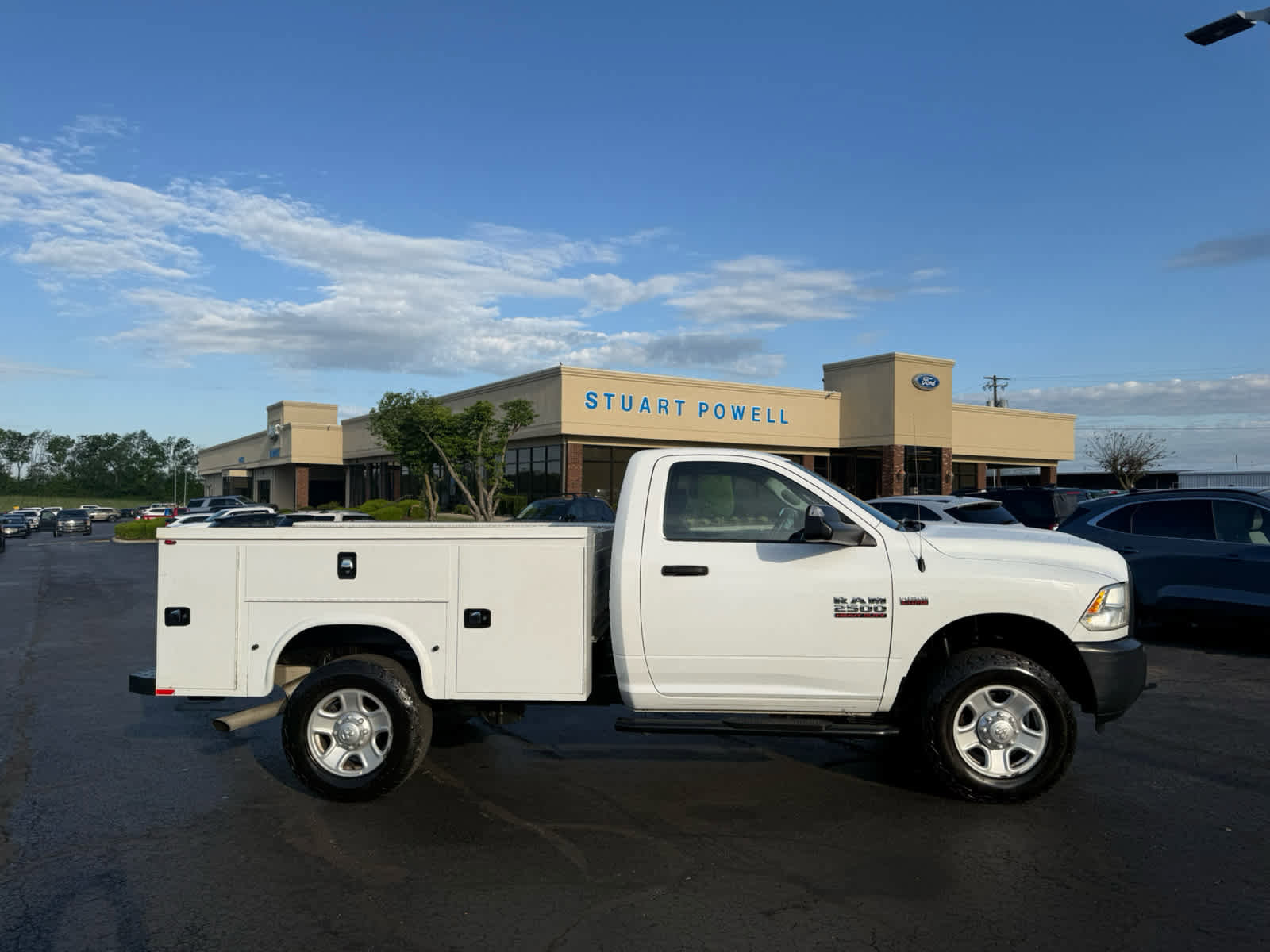 Used 2018 RAM 2500 Tradesman w/ Power & Remote Entry Group image 12
