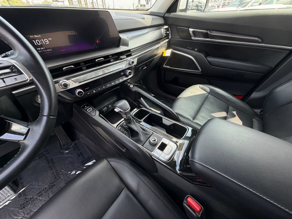 Used 2023 Kia Telluride S w/ S Sunroof Package FWD image 14