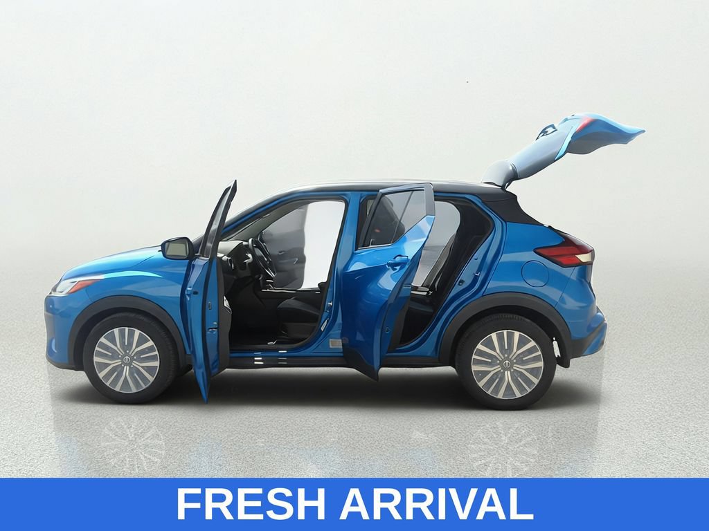 Used 2021 Nissan Kicks SV FWD image 12