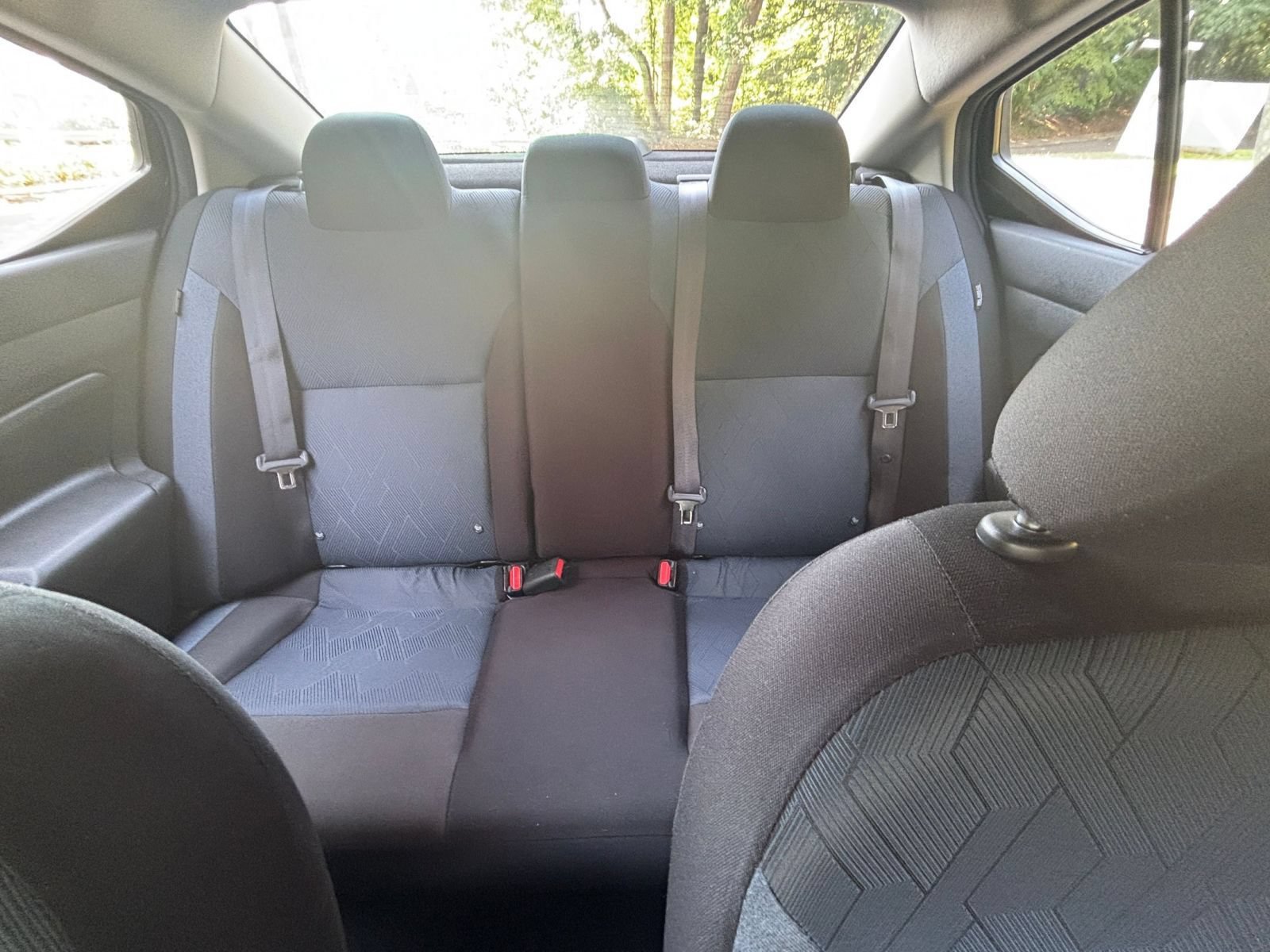 Used 2025 Nissan Versa SV FWD image 32