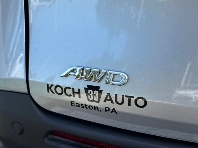 Used 2024 Toyota Sienna XLE w/ XLE Plus Package AWD/4WD image 16