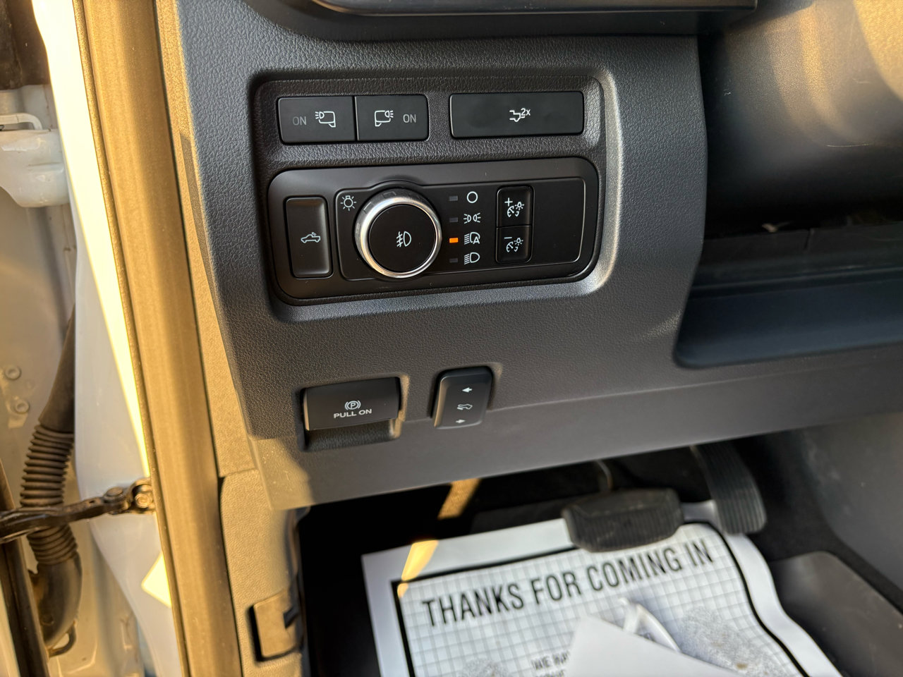 Used 2023 Ford F350 Lariat image 15