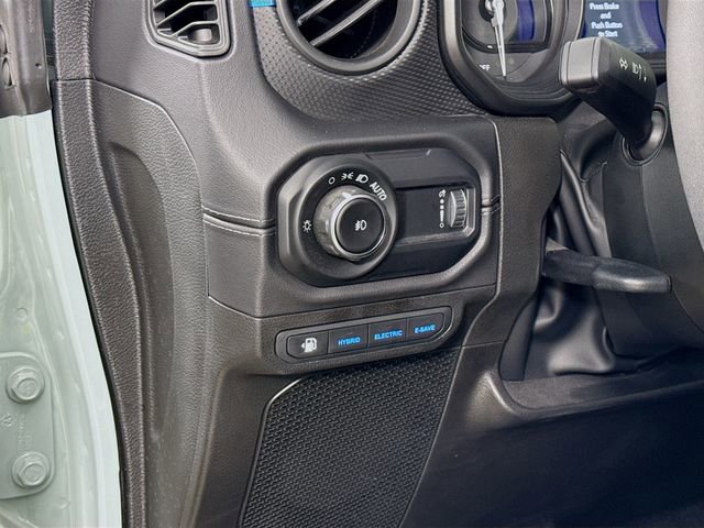 Used 2024 Jeep Wrangler Unlimited Rubicon 4xe image 10