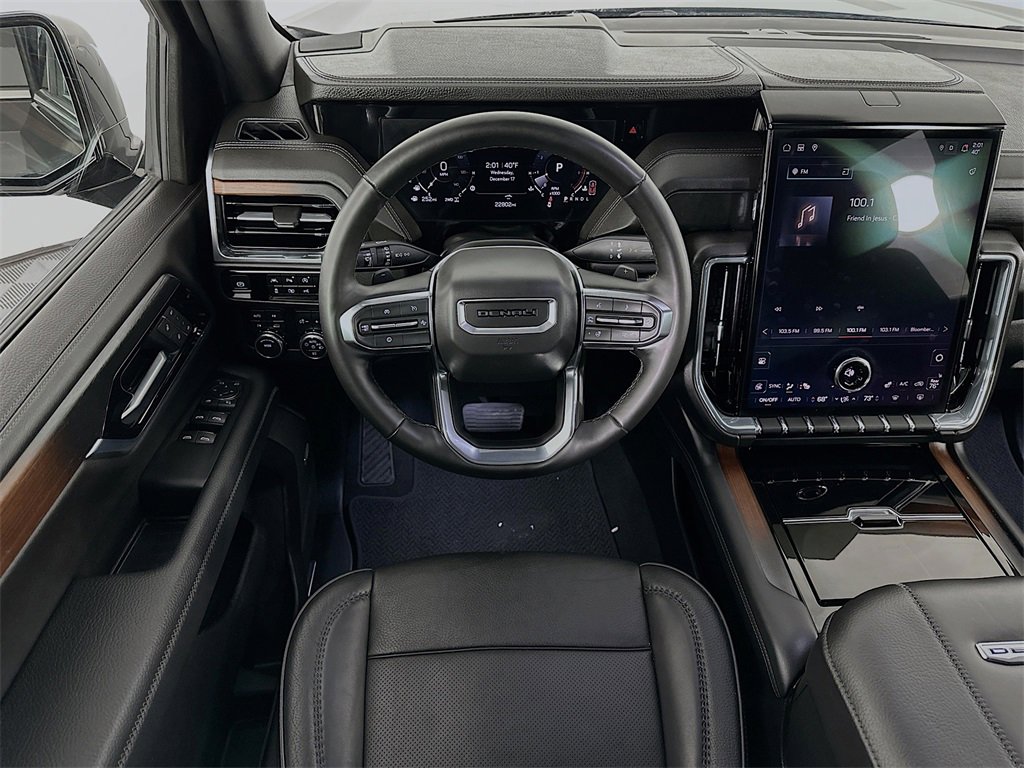 Used 2025 GMC Yukon XL Denali image 23