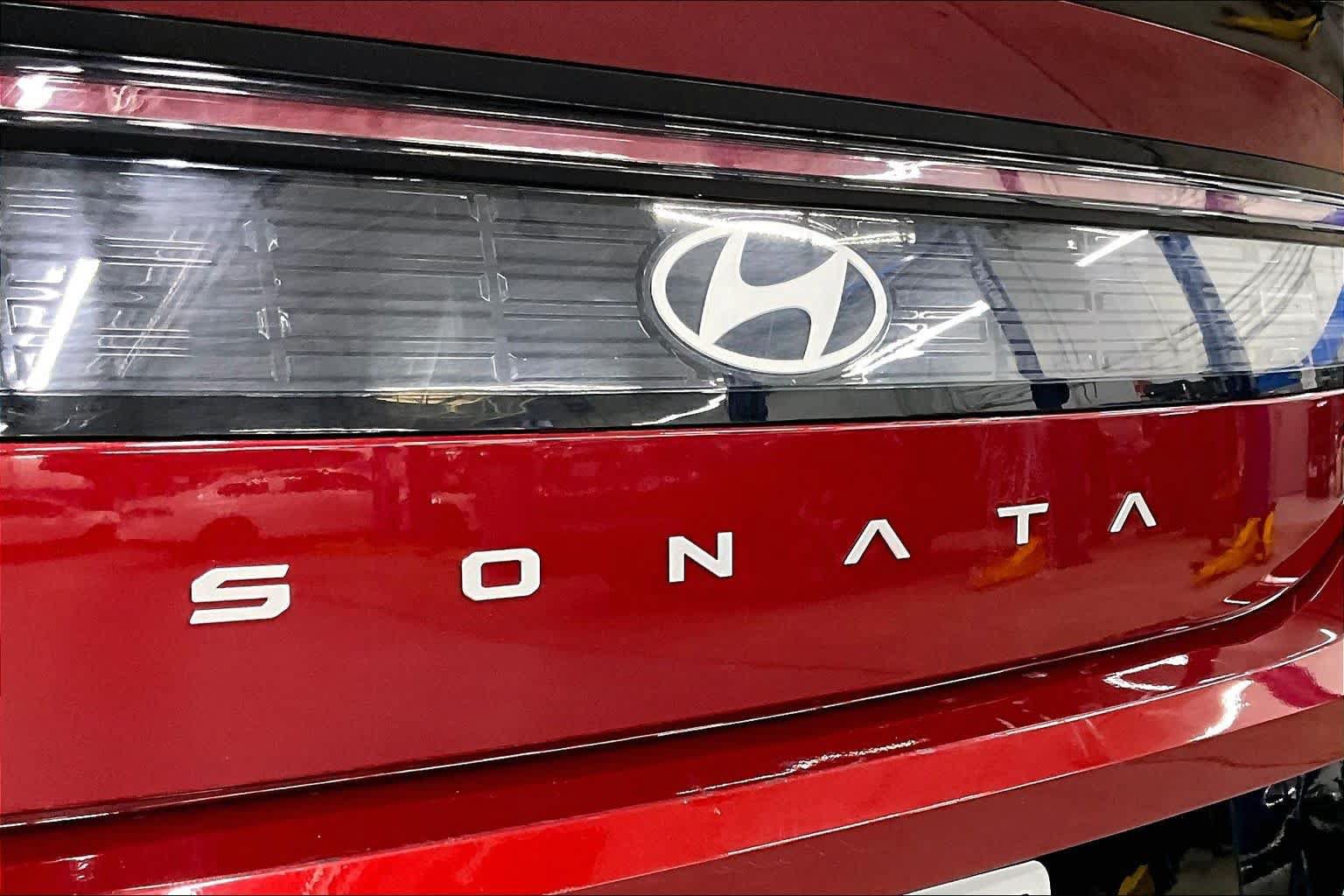 Used 2025 Hyundai Sonata SEL FWD image 30