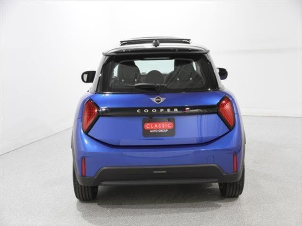 Certified 2025 MINI Cooper S image 4