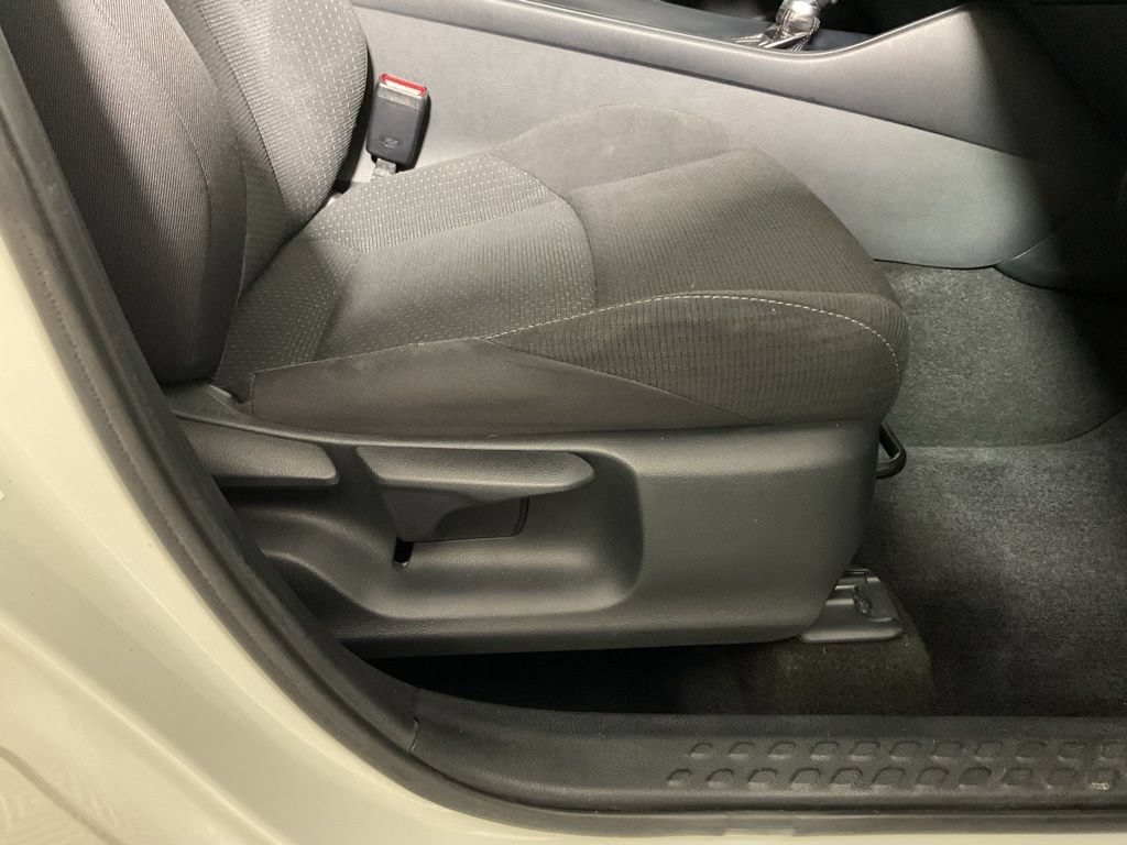 Used 2018 Toyota C-HR XLE FWD image 37