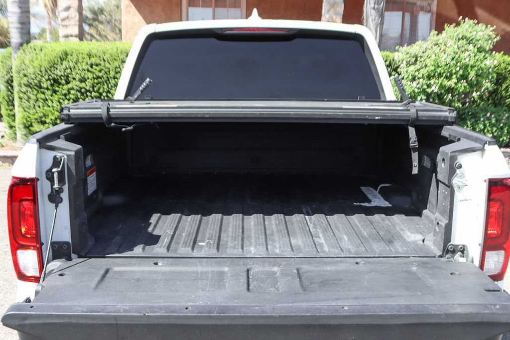 Used 2017 Honda Ridgeline RTL-T image 9