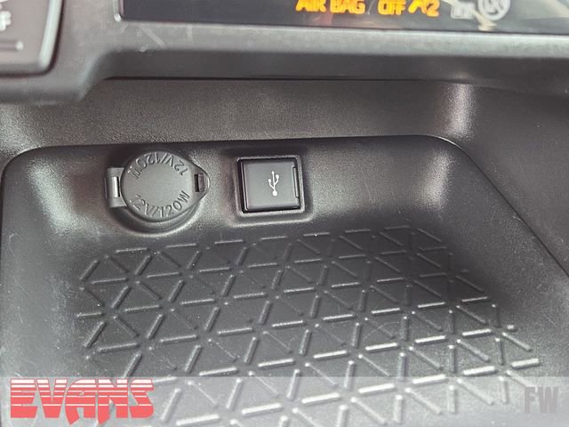 Used 2021 Toyota RAV4 LE image 7