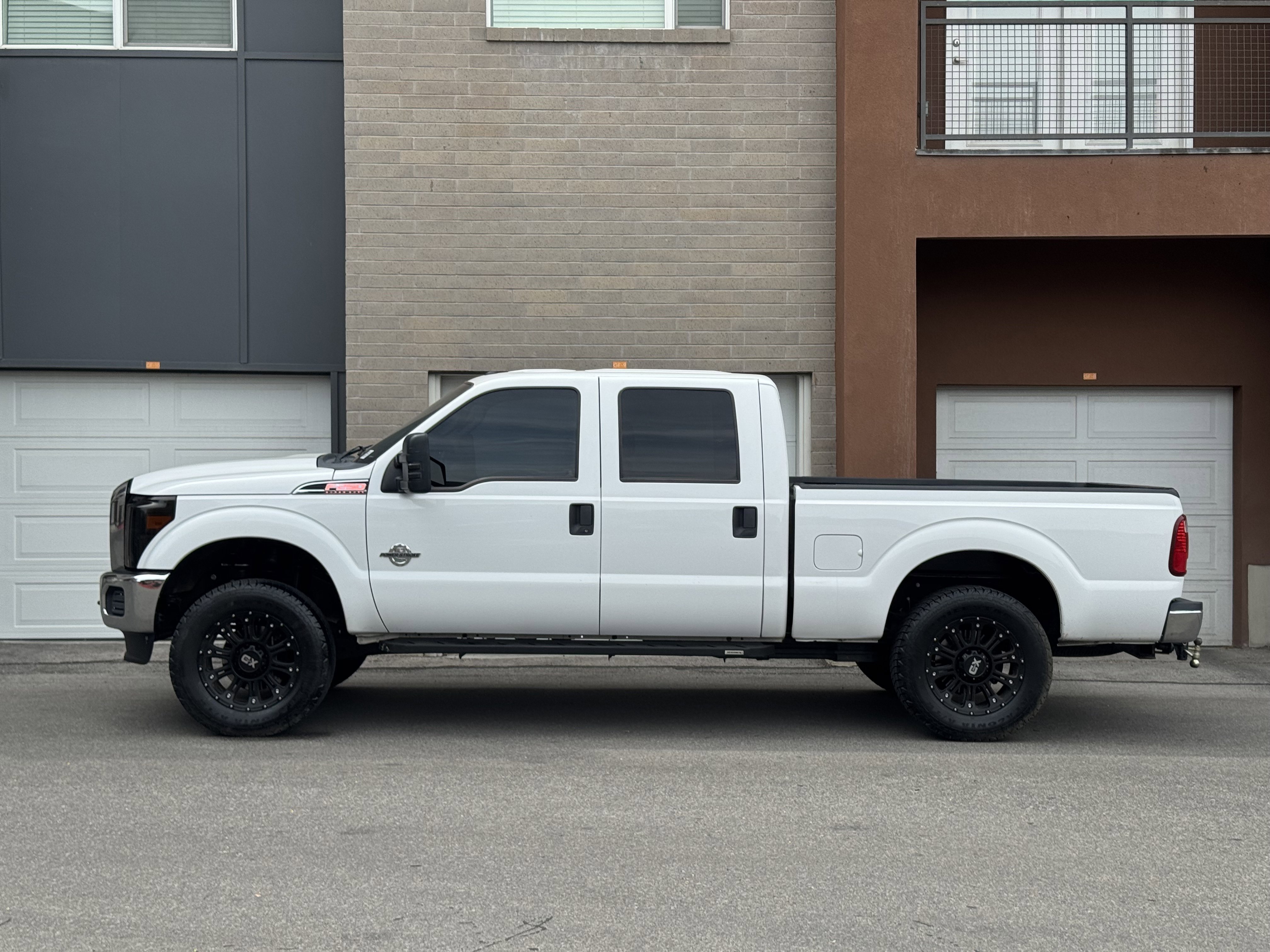 Used 2016 Ford F250 XLT image 2