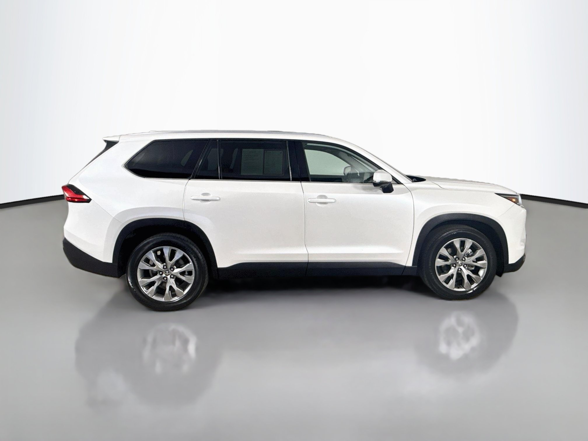 Certified 2024 Toyota Grand Highlander AWD Hybrid image 9