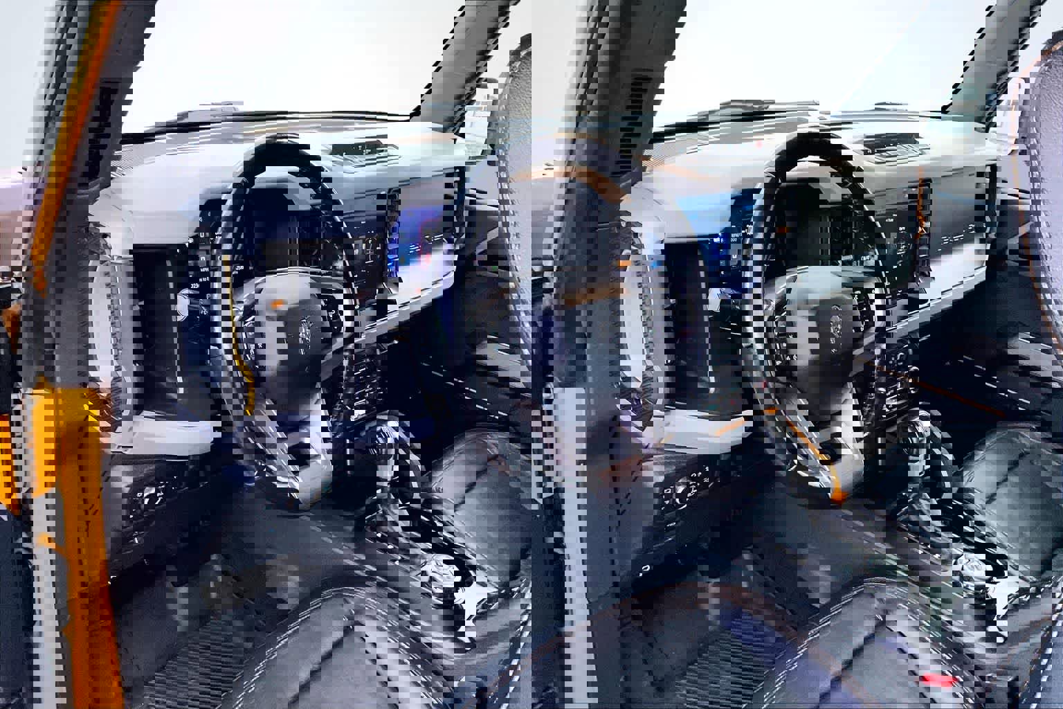 Used 2021 Ford Bronco Badlands image 2