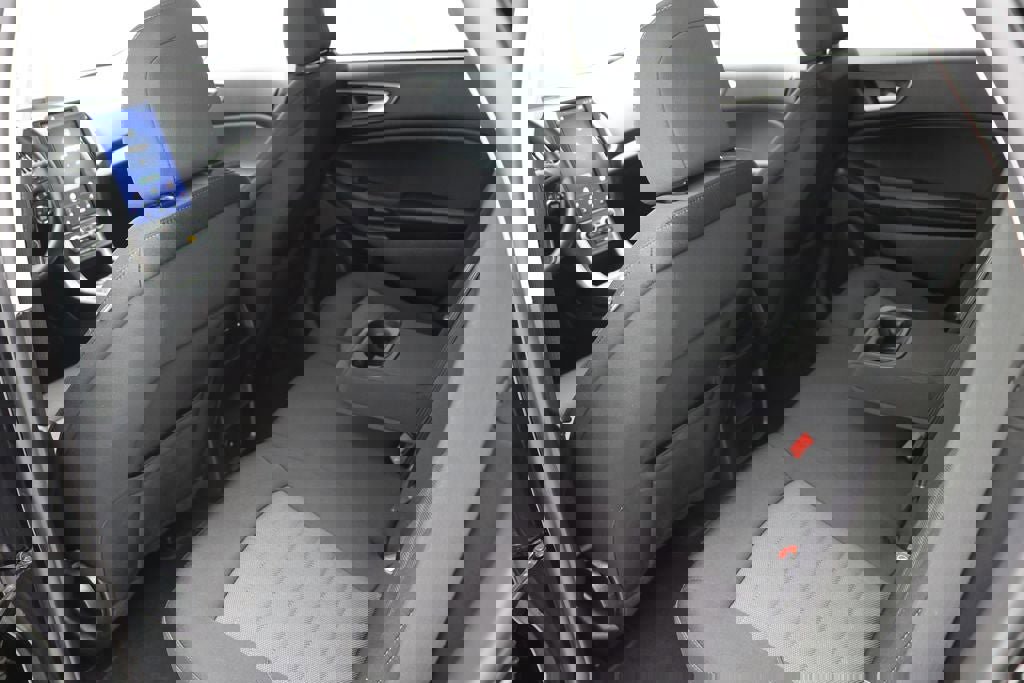 Used 2023 Ford Edge SE AWD/4WD image 10