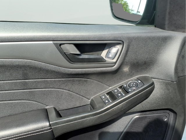 Used 2023 Ford Escape Active AWD/4WD image 9