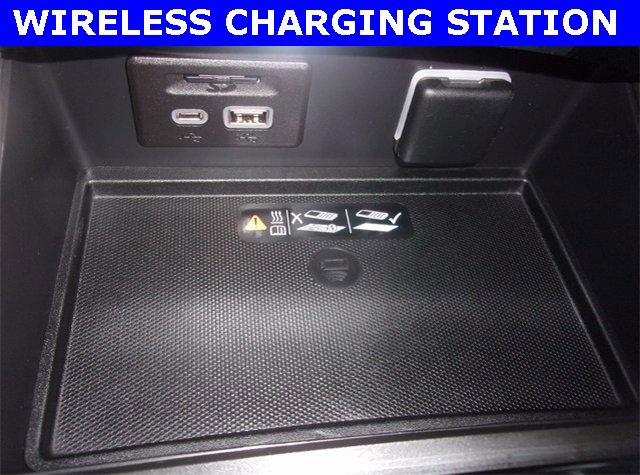 Used 2023 Buick Envision Avenir image 12