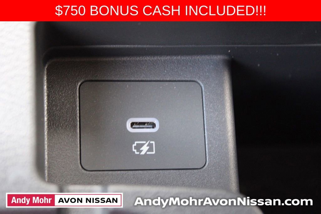 New 2025 Nissan Versa SV w/ Trunk Package image 27