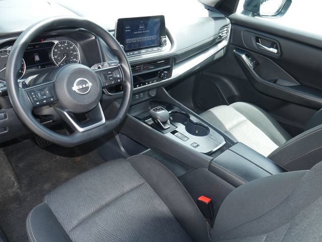 Used 2024 Nissan Rogue SV FWD image 10