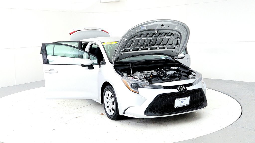 Used 2022 Toyota Corolla LE FWD image 9