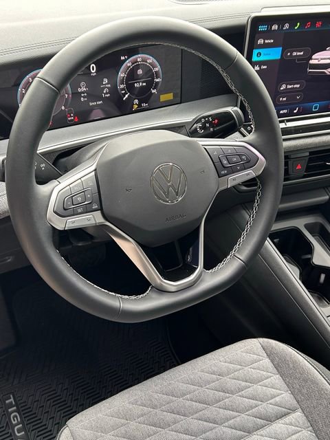 New 2026 Volkswagen Tiguan S FWD image 8