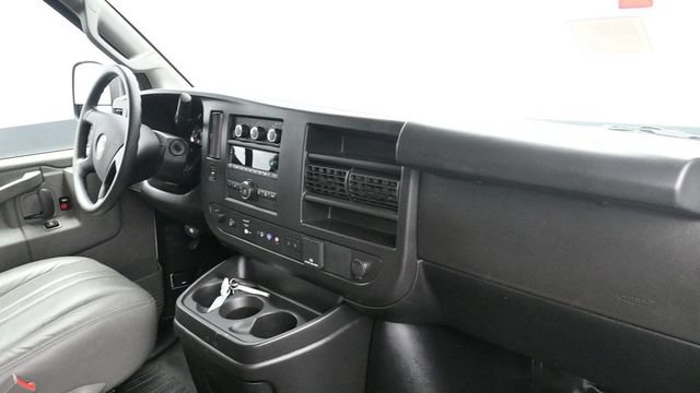 Used 2024 Chevrolet Express 3500 LS RWD image 18