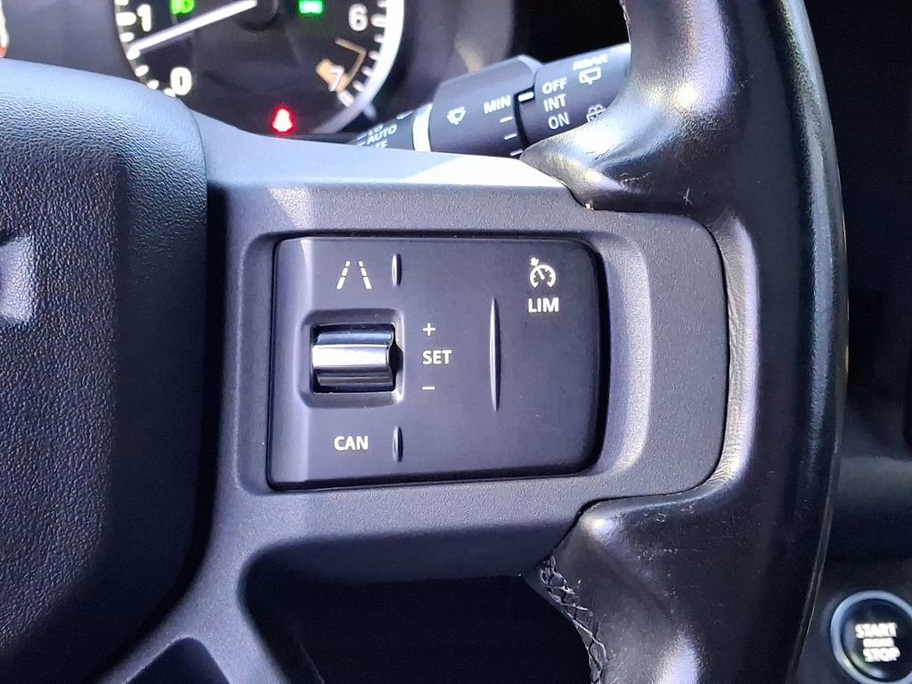 Used 2023 Land Rover Defender 110 X-Dynamic SE image 23