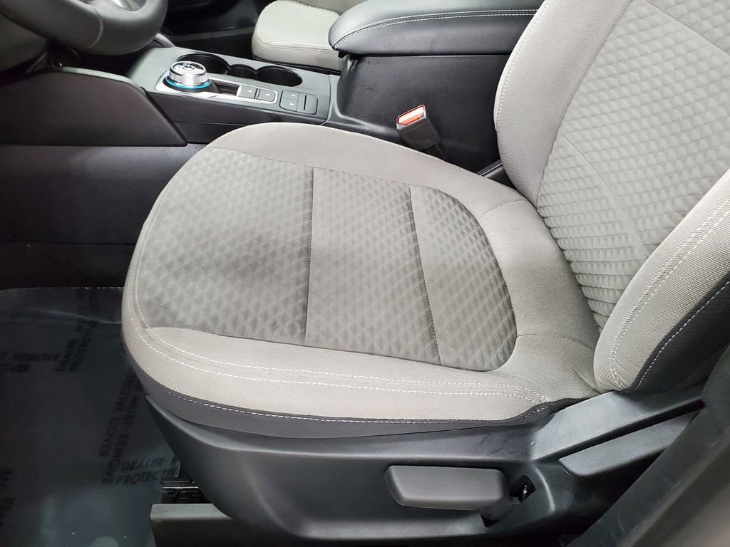 Used 2022 Ford Escape SE w/ Cold Weather Package AWD/4WD image 13