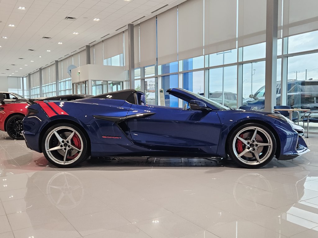 New 2027 Chevrolet Corvette Grand Sport w/ Z52 Sport Performance Package RWD image 7