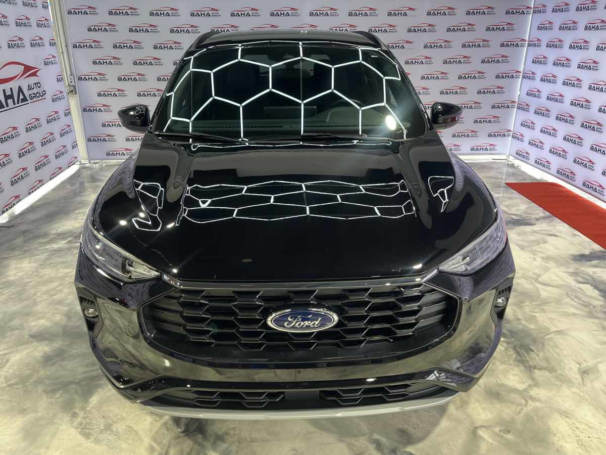 Used 2024 Ford Escape ST-Line Select w/ Tech Pack #1 AWD/4WD image 4