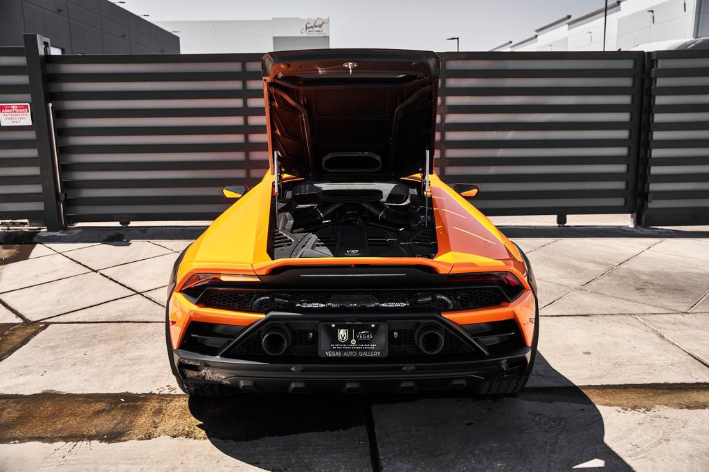 Used 2023 Lamborghini Huracan Sterrato image 27
