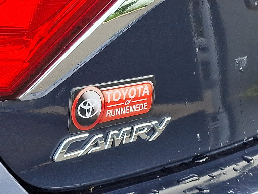 Used 2015 Toyota Camry LE FWD image 28