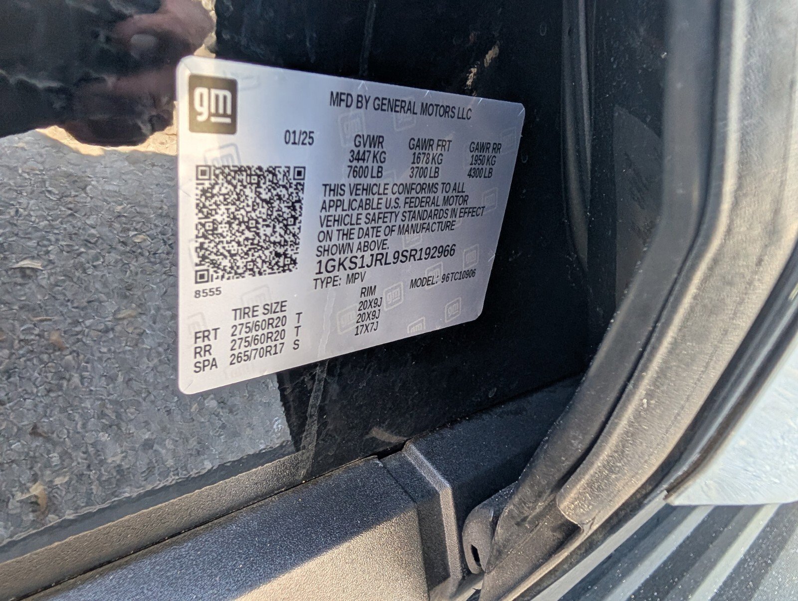 Used 2025 GMC Yukon XL Denali RWD image 22