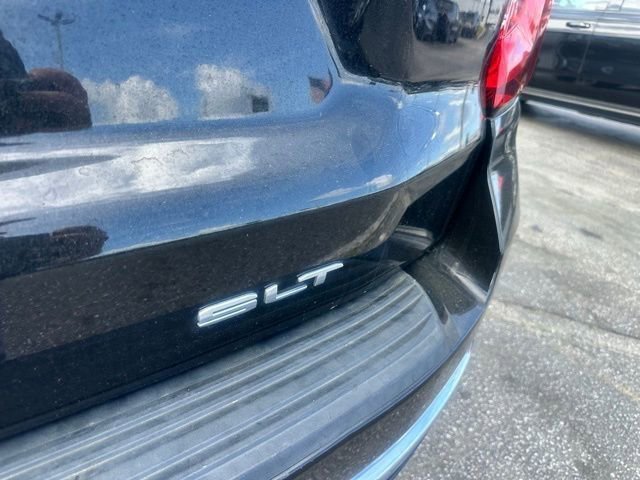 Used 2023 GMC Yukon SLT w/ SLT Luxury Package image 8