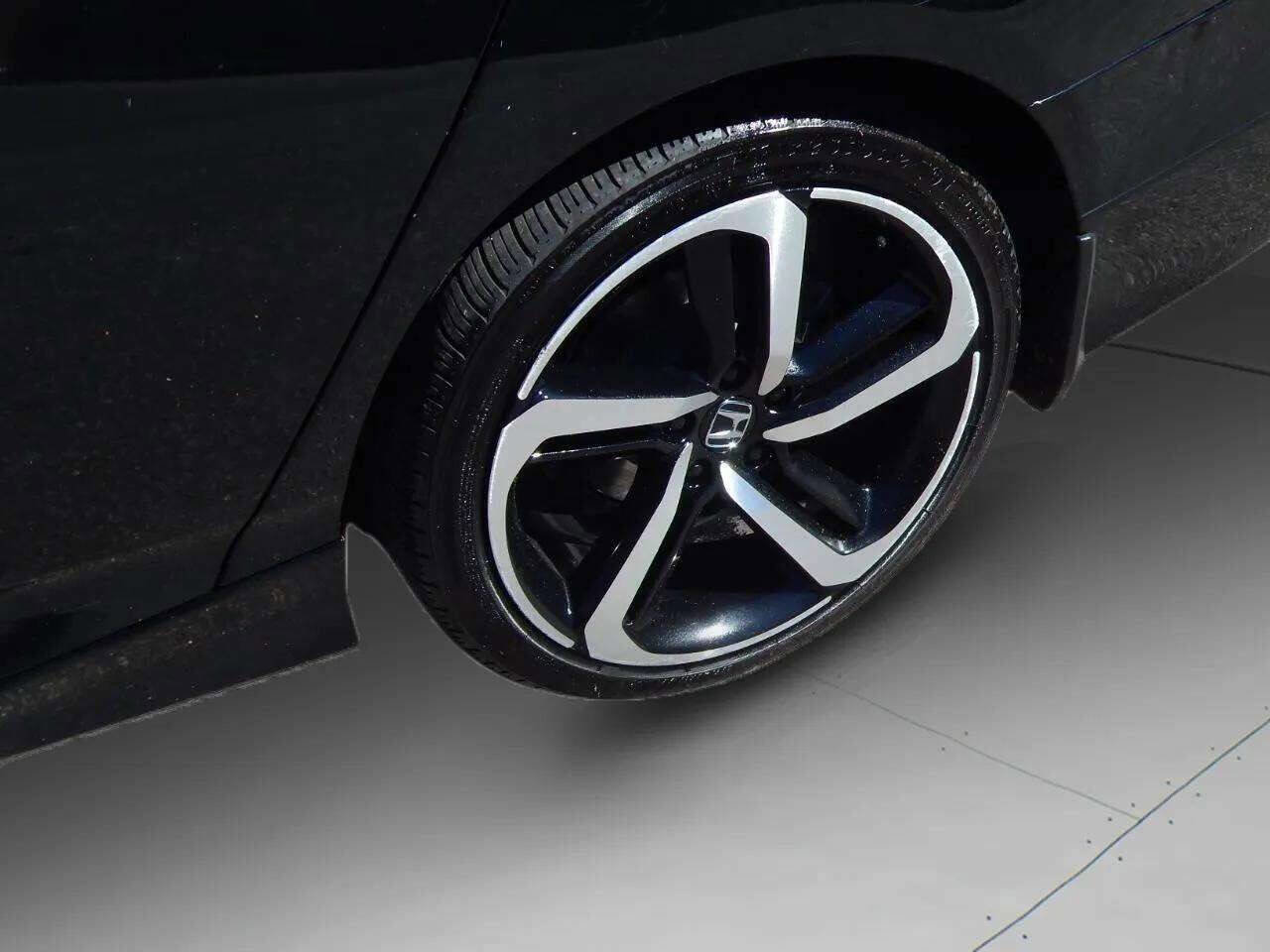 Used 2018 Honda Accord Sport image 47