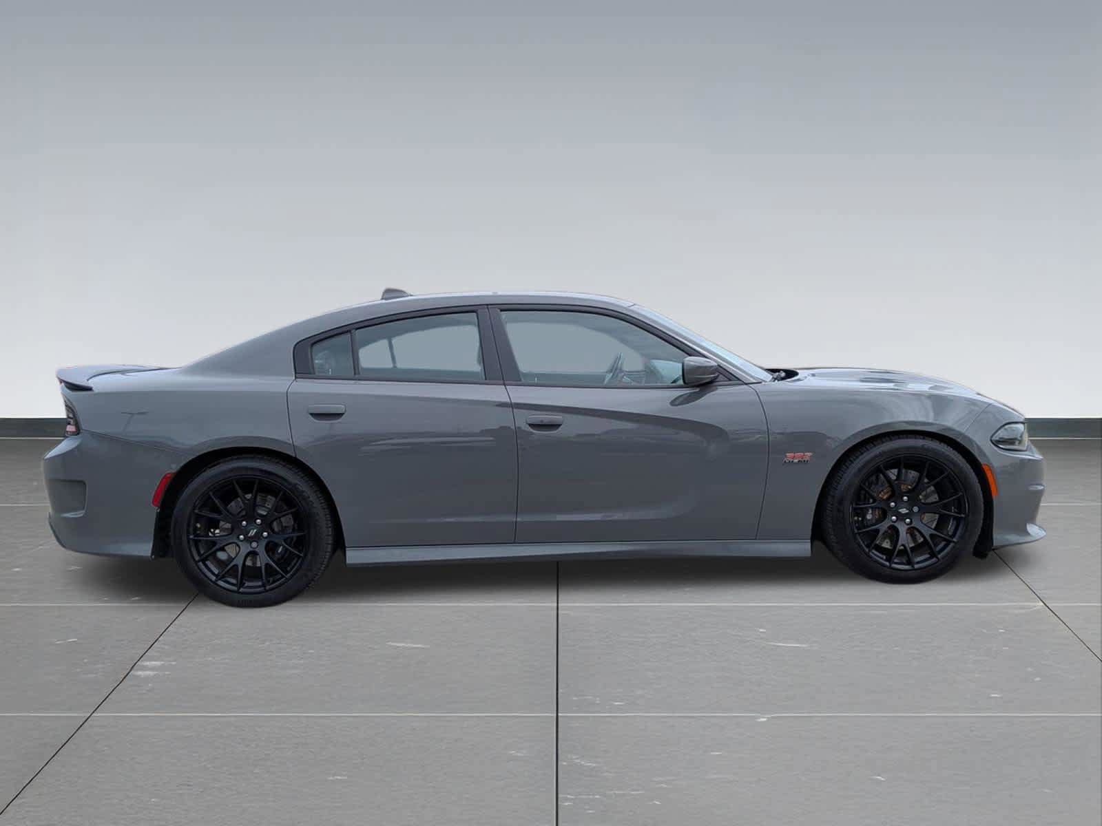Used 2019 Dodge Charger Scat Pack w/ Dynamics Package RWD image 6