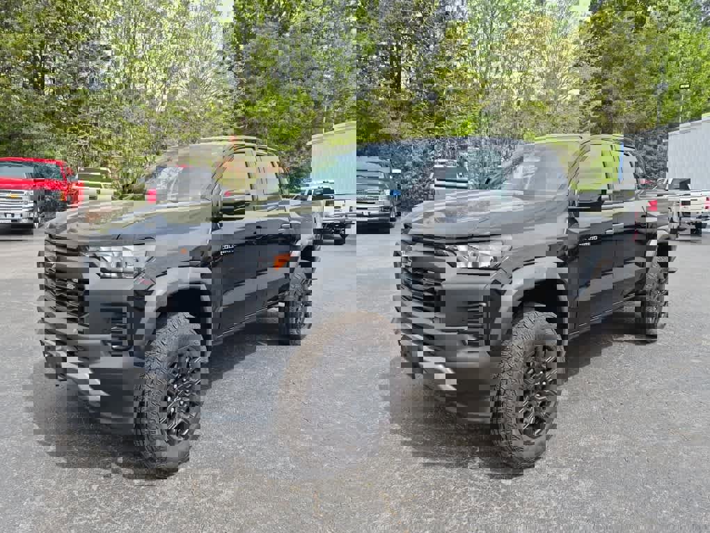 New 2026 Chevrolet Colorado Trail Boss AWD/4WD image 3