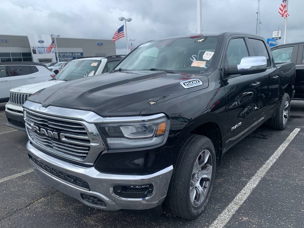 Used 2023 RAM 1500 Laramie AWD/4WD image 7