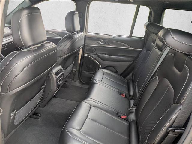Used 2024 Jeep Grand Cherokee Limited 4xe w/ Luxury Tech Group II AWD/4WD image 18