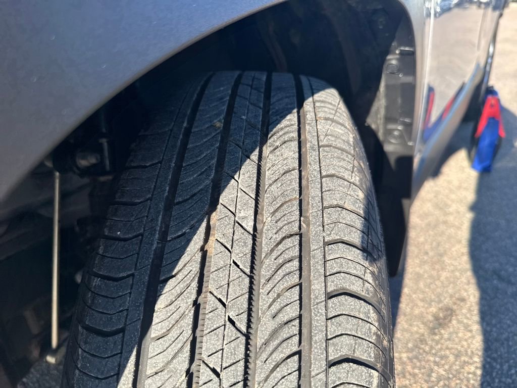 Used 2024 Toyota Corolla Cross LE image 41